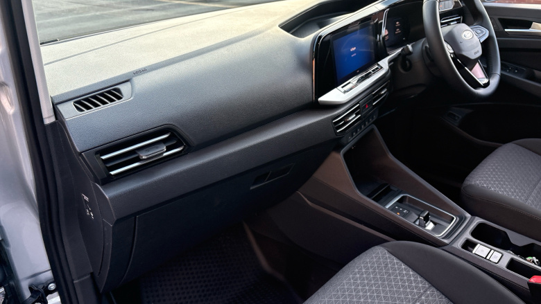 Ford Transit Connect 250 L2 Petrol 1.5 EcoBoost PHEV 150 Limited Van Auto